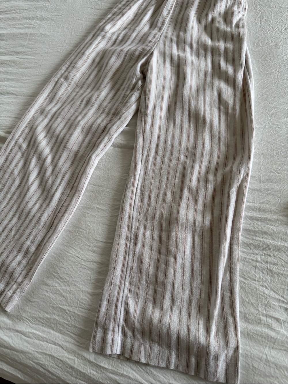 Abercrombie & Fitch Strapless Linen-Blend Striped Wide-Leg Jumpsuit - Picture 7 of 11